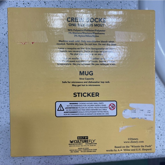 NWOT Winnie the Pooh Mug & sock set - Picture 3 of 3